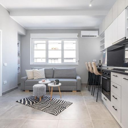 Minimalist Design Apartament In Magheru Bucarest Exterior foto